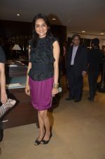Madhoo Shah at Raymonds new store in Warden Road on 6th Feb 2012 (10).JPG